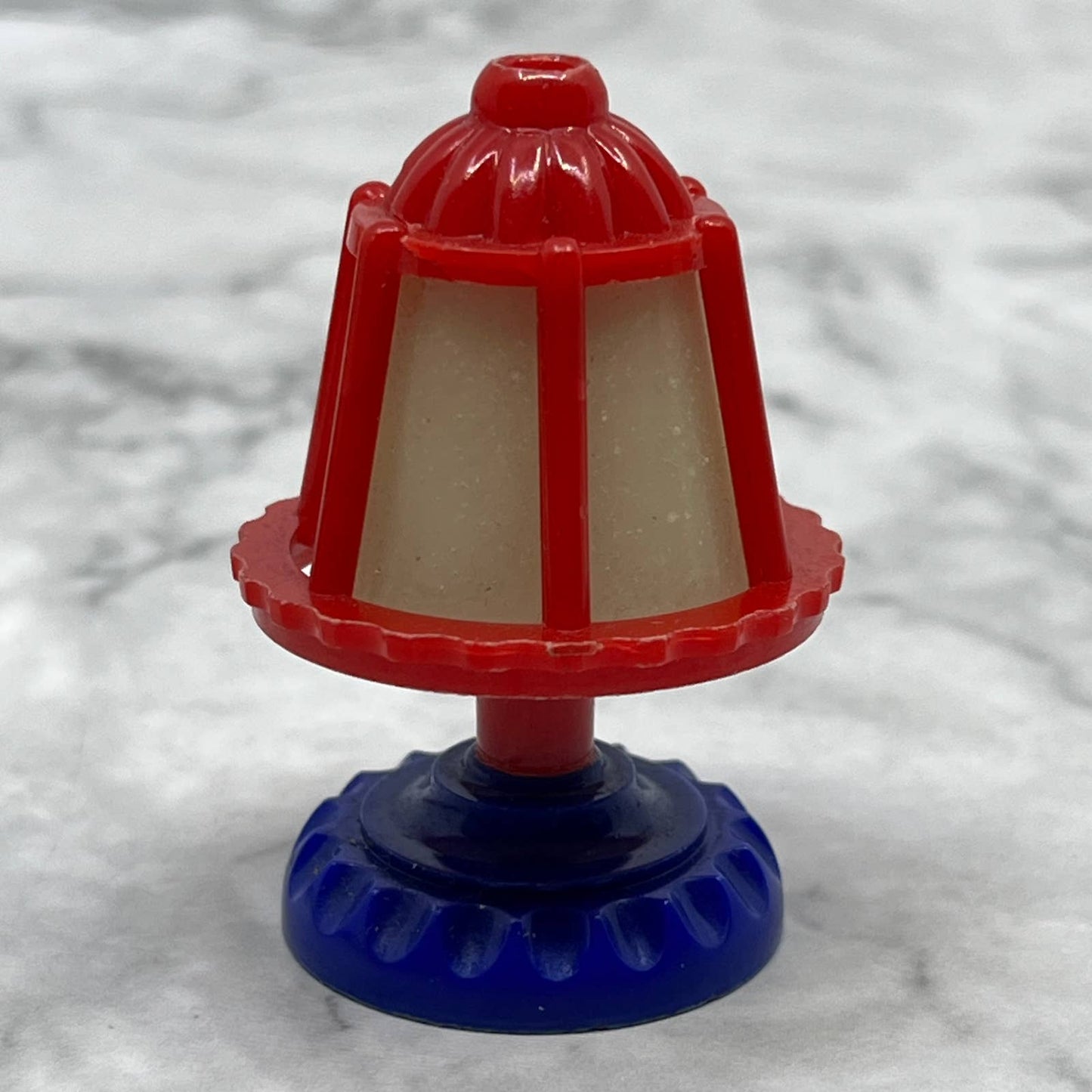 Vintage Acme 1960s Plastic Table Lamp Dollhouse Miniature Red Blue 1 7/8" SE7