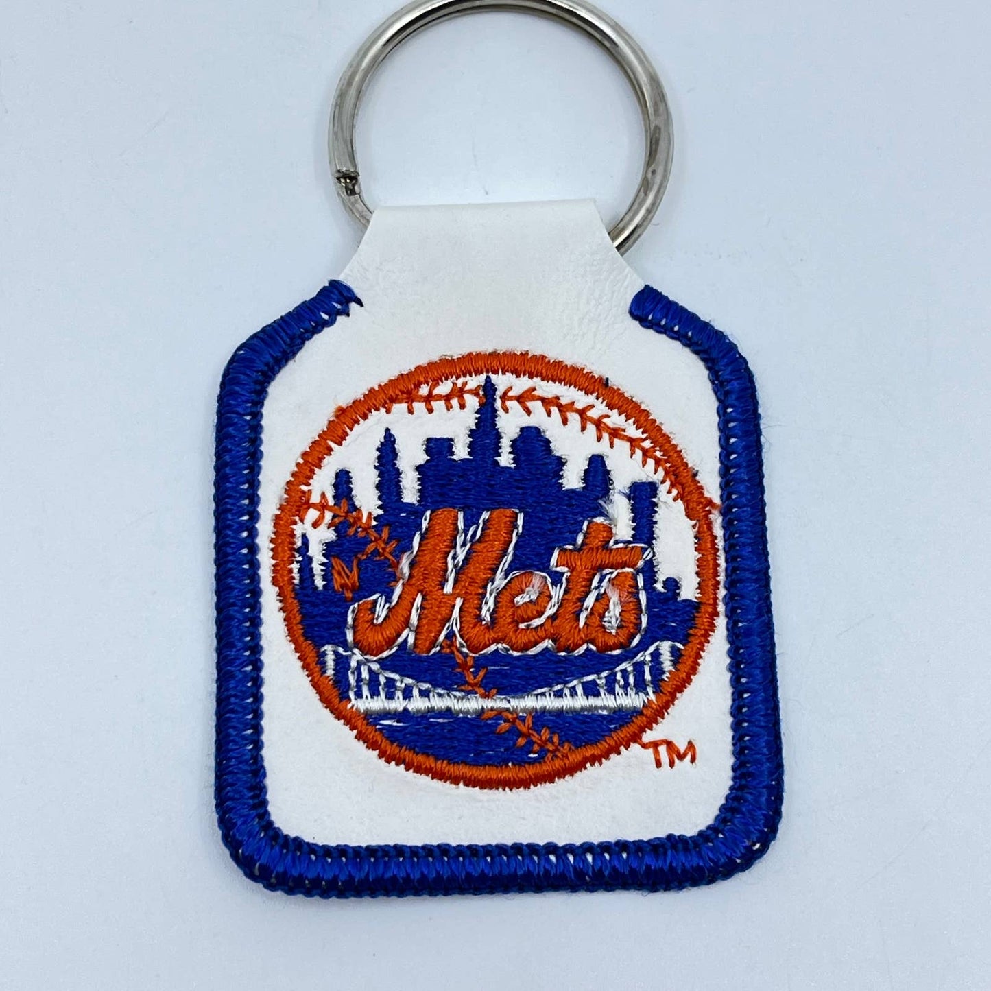 1980s Leather Embroidered NY New York Mets Baseball Keychain MLB SD6