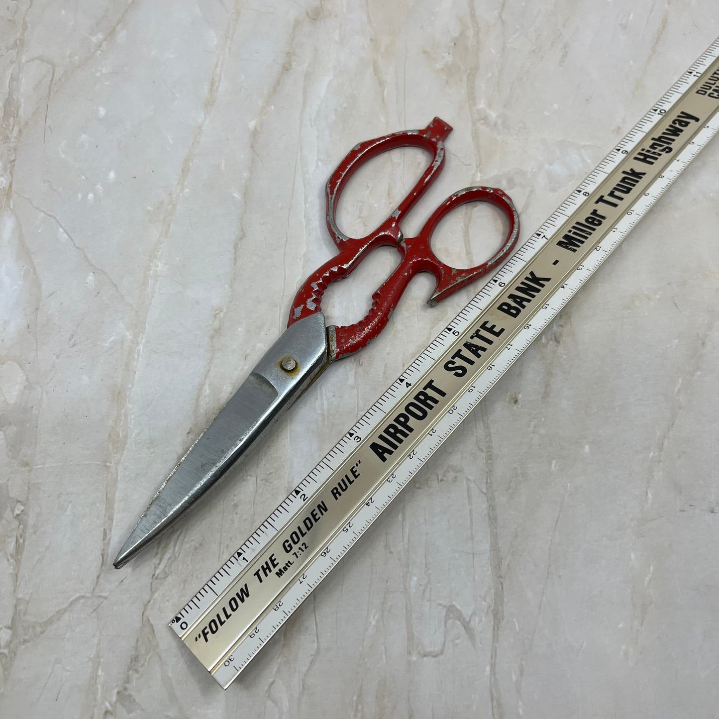 Kitchen Utility Shear Scissors Bottle Opener Cast Metal Red Handle 7.5” TE5-S2-1