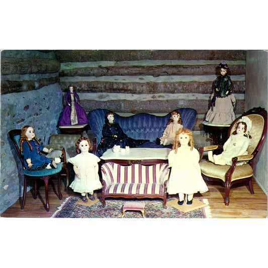 Group of French Dolls Gay's Doll House & Museum Maggie NC Original Postcard PB7
