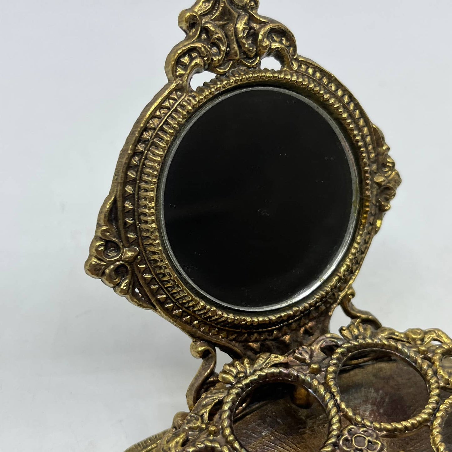 Vintage Celeste Lipstick Holder Gold Tone Filagree Ornate Vanity 5 Tubes TI4