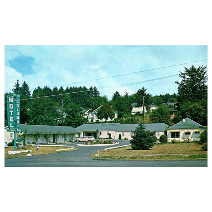 Columbia Motel Astoria Oregon 1964 - Postcard TJ8-1