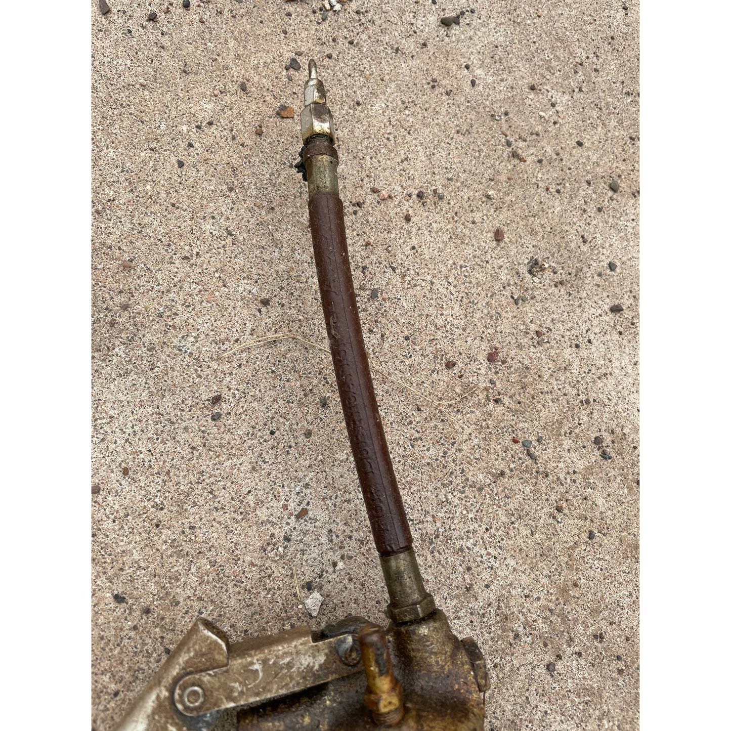 Vintage Lincoln 1169 Series D Grease Gun
