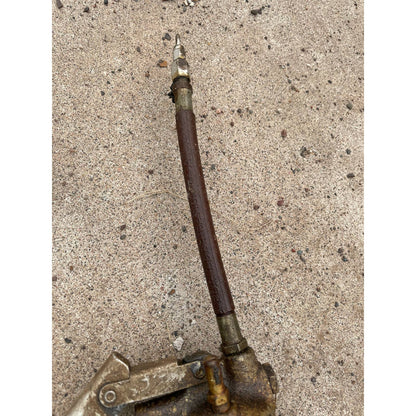 Vintage Lincoln 1169 Series D Grease Gun