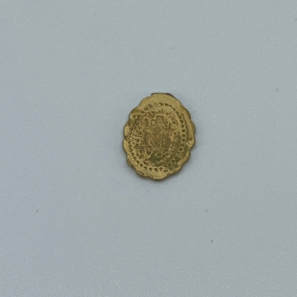 Vintage Tiny Gold Tone Virgin Mary Relic Catholic Christian SA1