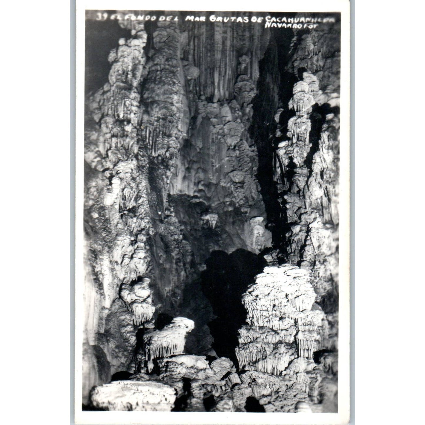 El Fondo Del Mar Grutas De Cacahuamilpa Mexico - Original RPPC Postcard TJ7-MP