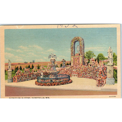 Patriotism in Stone Dickeyville Wisconsin Original Postcard TJ9-P3