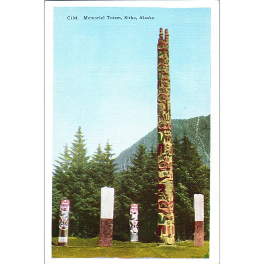Memorial Totems Sitka Alaska Original Postcard P2-6
