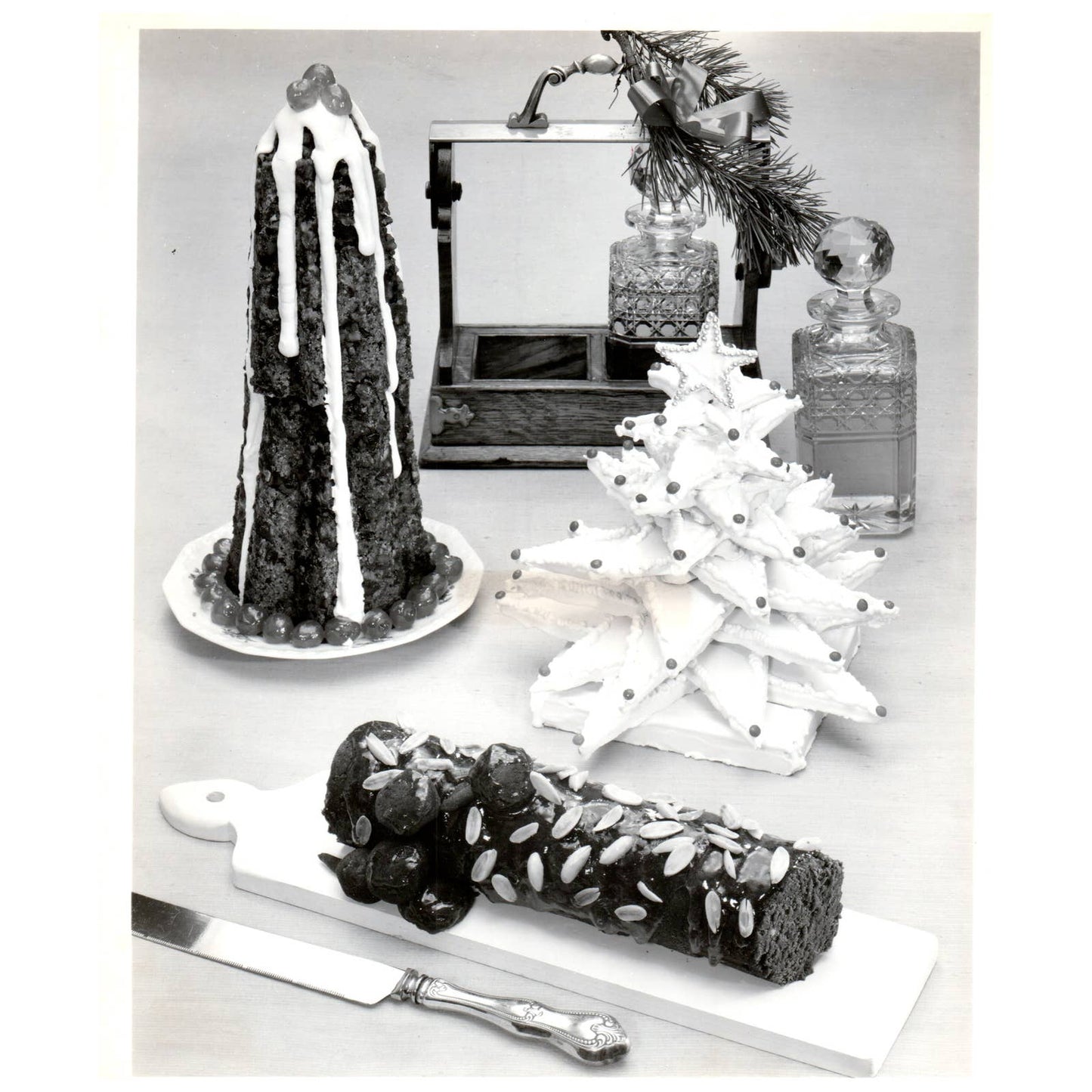 c1960 Press Photo "A Forest of Christmas Desserts" AE1