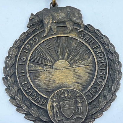 1930 August 11-16 San Francisco California Souvenir Pin Badge SD8