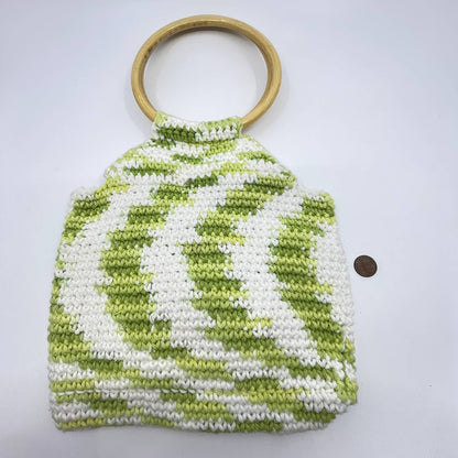 Vintage Handmade Green Crocheted Beach Purse Handbag Wood Handle 9” TC6
