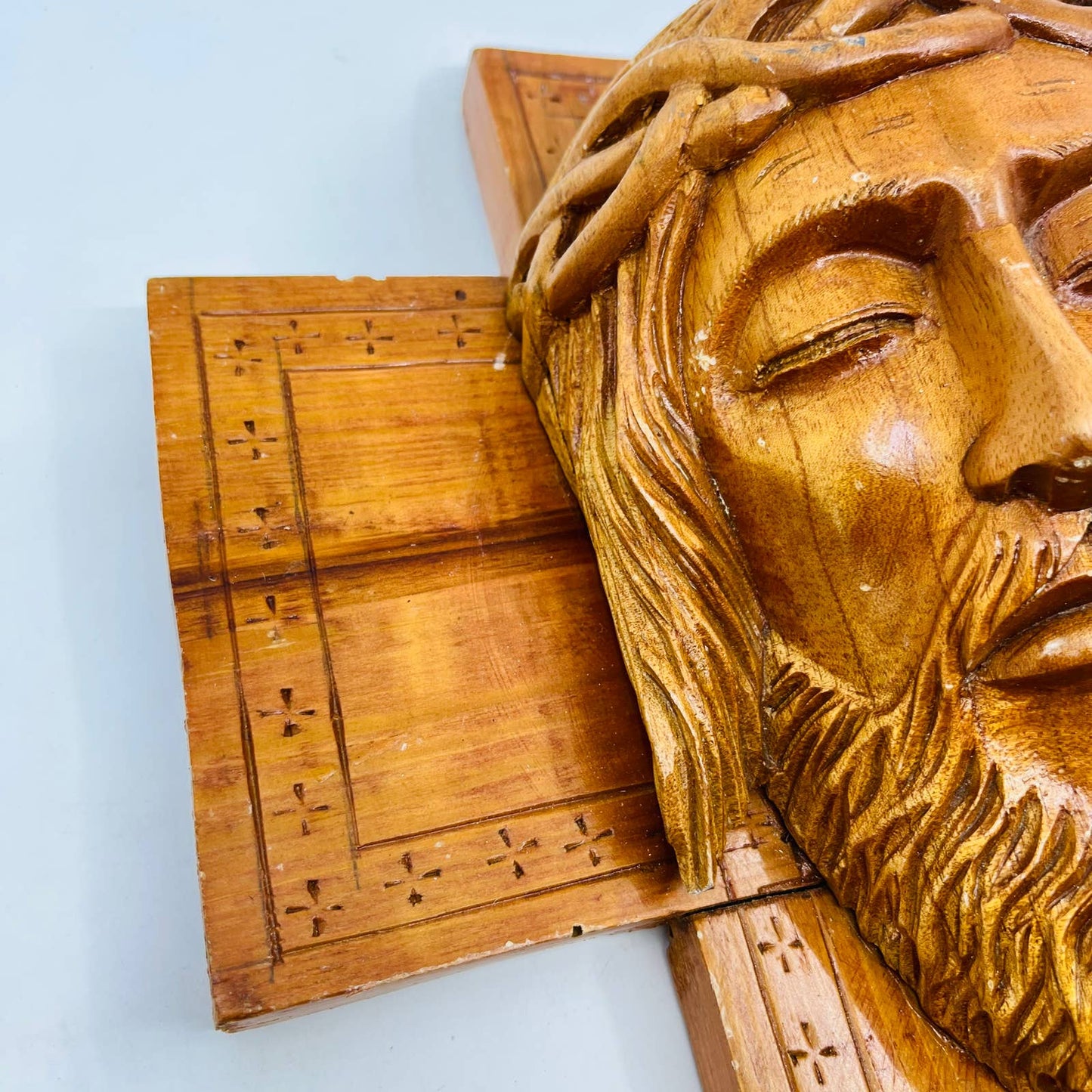 Amazing Hand Carved Jesus Face Cross Relief Wall Plaque Olive Wood 12x13x4