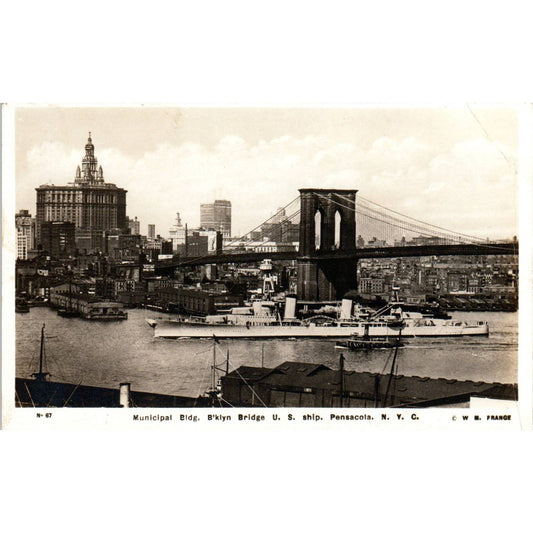 Brooklyn Bridge US Ship Pensacola c1930 Original Postcard TK1-25