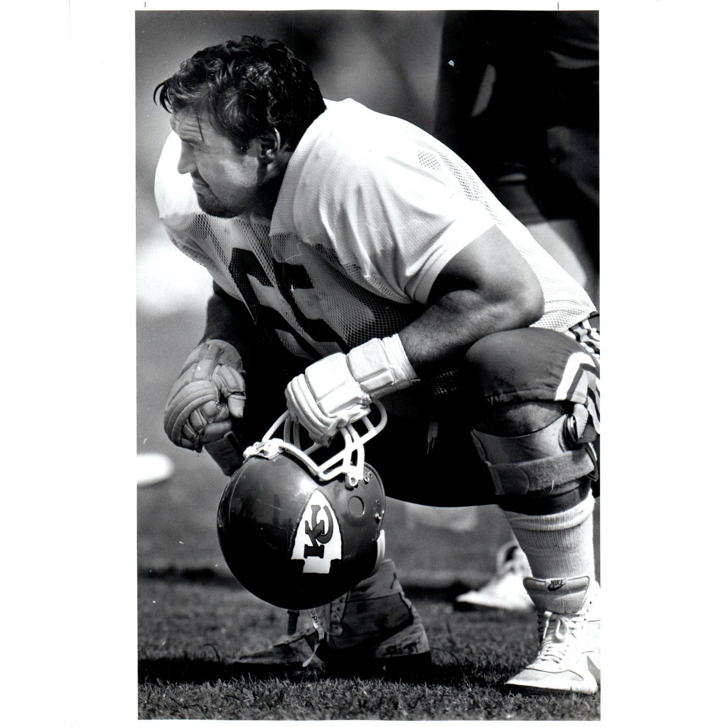 1985 Original Press Photo Football NFL Kansas City Chiefs Tom Condon 8x10 TK2-FP