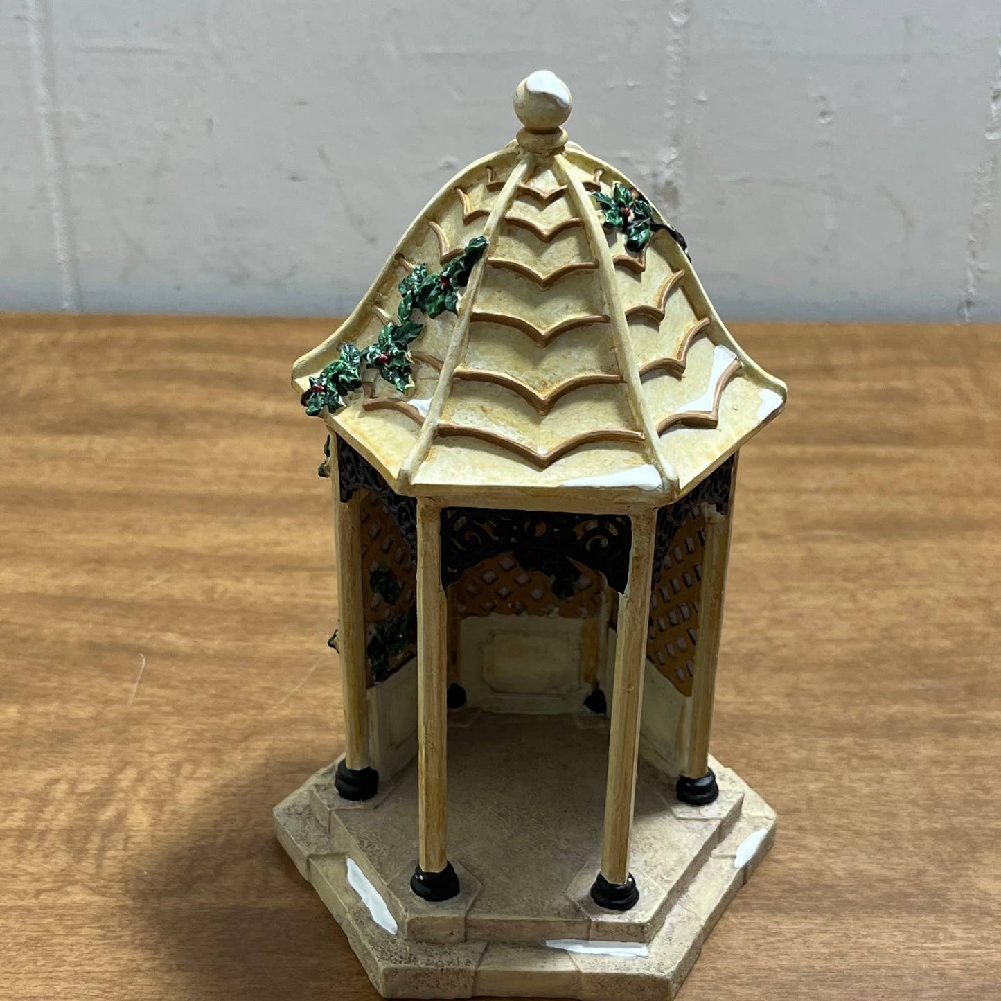 Dept 56 Accessory - Village Gazebo - #52652 - New In Box TA8