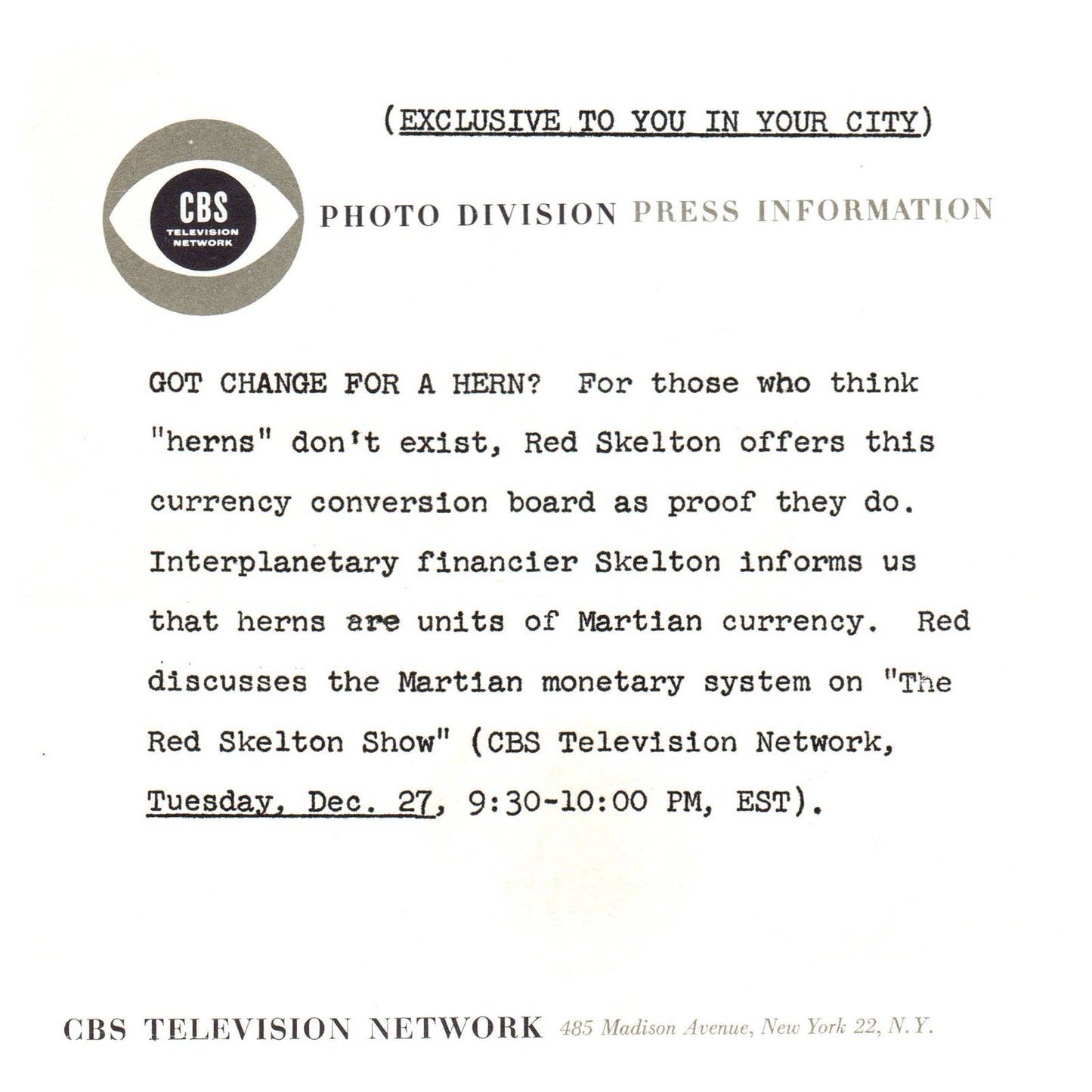 c1960 Press Photo Red Skelton Martian Currency CBS TJ7-2