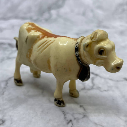 Vintage 1950’s Marx Plastic Milking Cow Toy 4x2.5” SE6