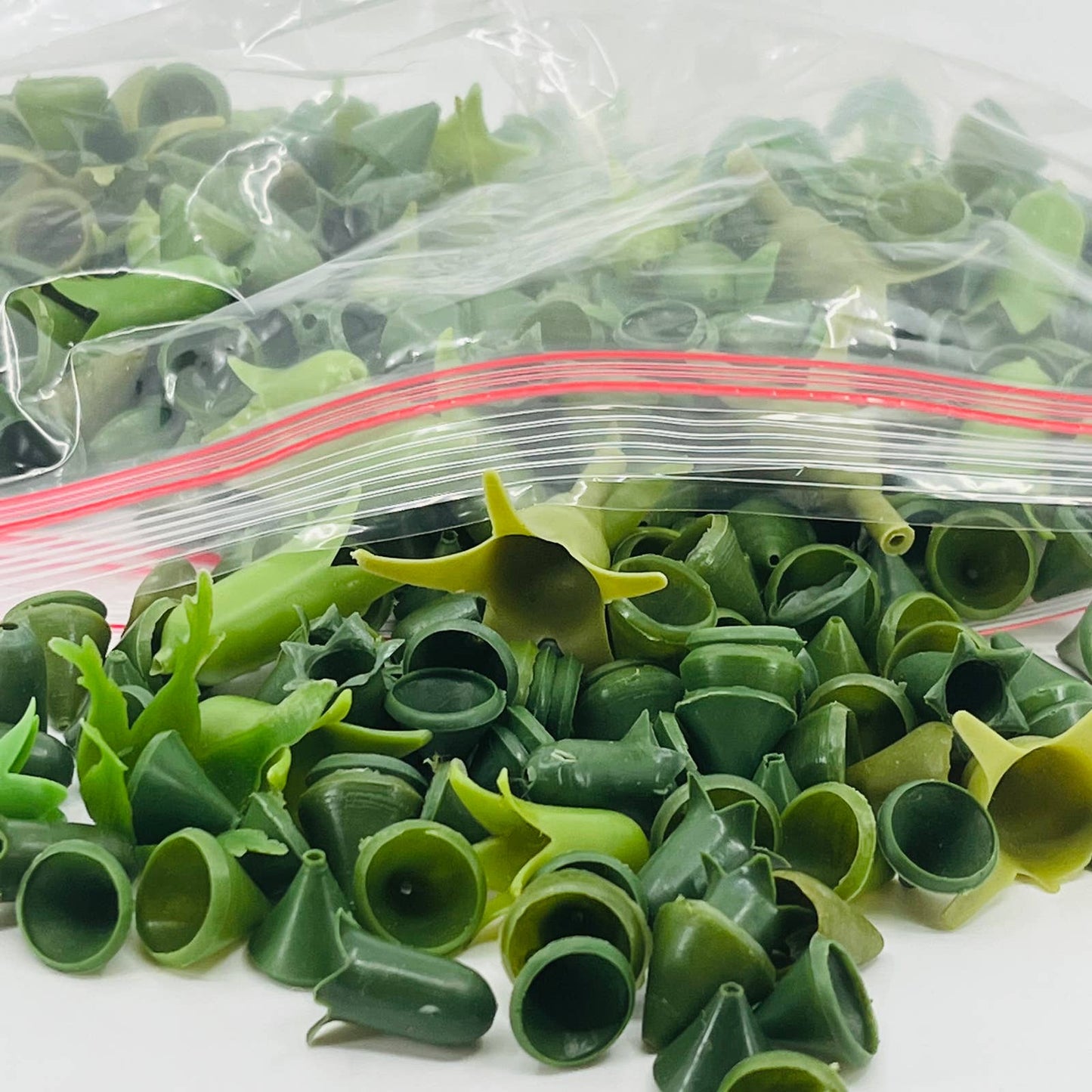 Huge Lot Vintage 1950s -70s Craft Artificial Green Plastic Flower Calyx Cups TB6