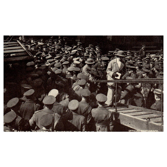 WWI Back To Blighty Boarding the Leave Boat - Original Postcard TJ8-5