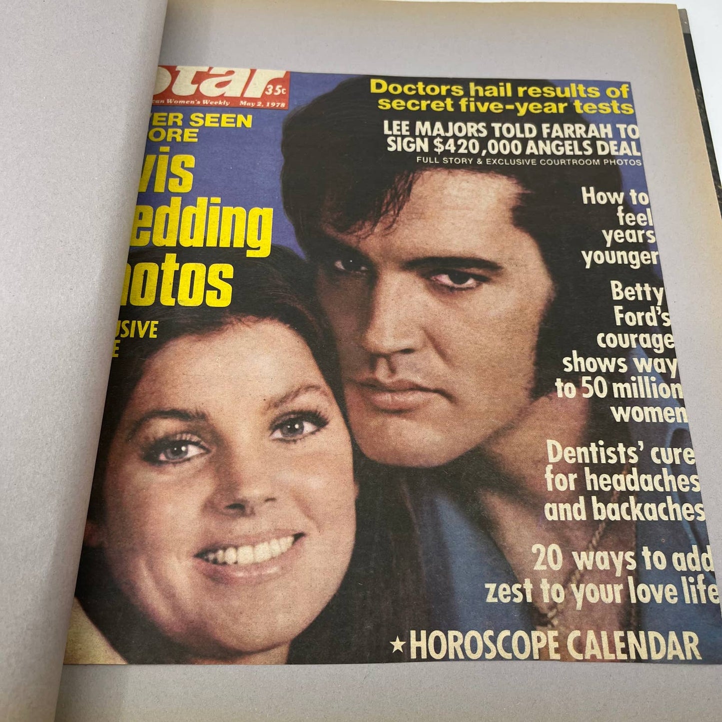 1970s Elvis Scrapbook Album Handmade Clippings & Photos TI6