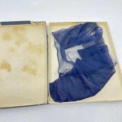 Vintage Munsingwear Fine Stockings in Sculptured Proportions BOX Only TF7