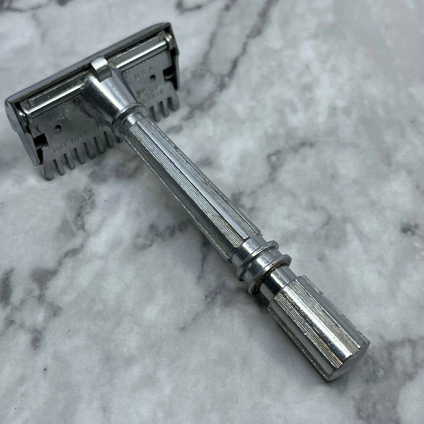 Vintage 1933 GEM Micromatic Open Comb Single Edge TTO Safety Razor SE6-1