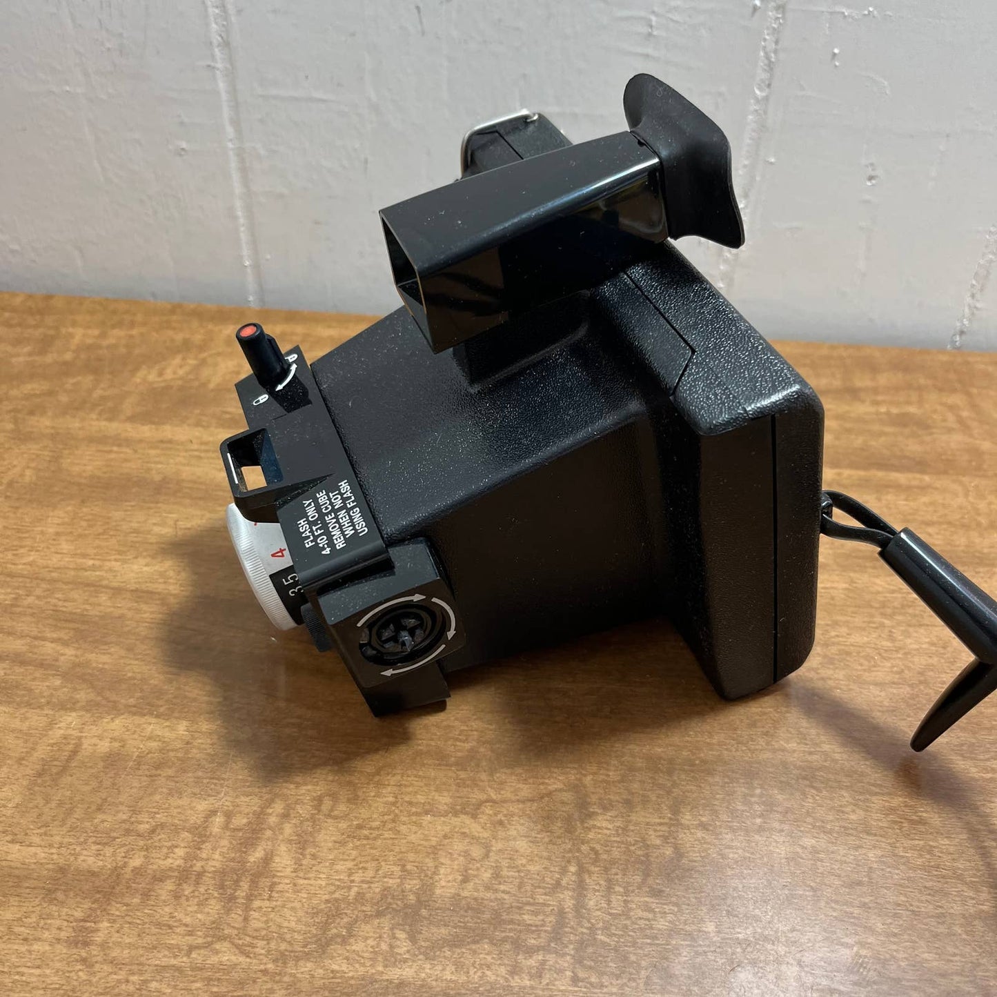 Polaroid Square Shooter 2 Land Camera Instant Camera w/ Box, Manual & Insert TH1