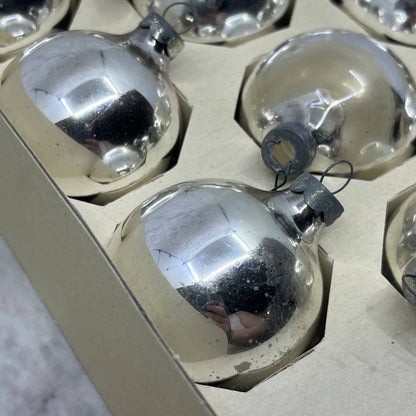HOLLY 10 Vintage 2 1/4" Mercury Glass Ornaments Original Box Silver TJ9