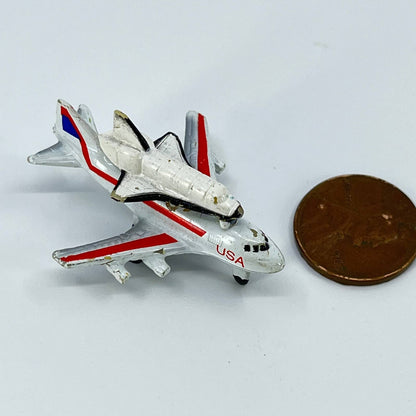 Vintage 1987 Galoob Hard Plastic NASA 905 Plane and NASA Planet Shuttle SD1