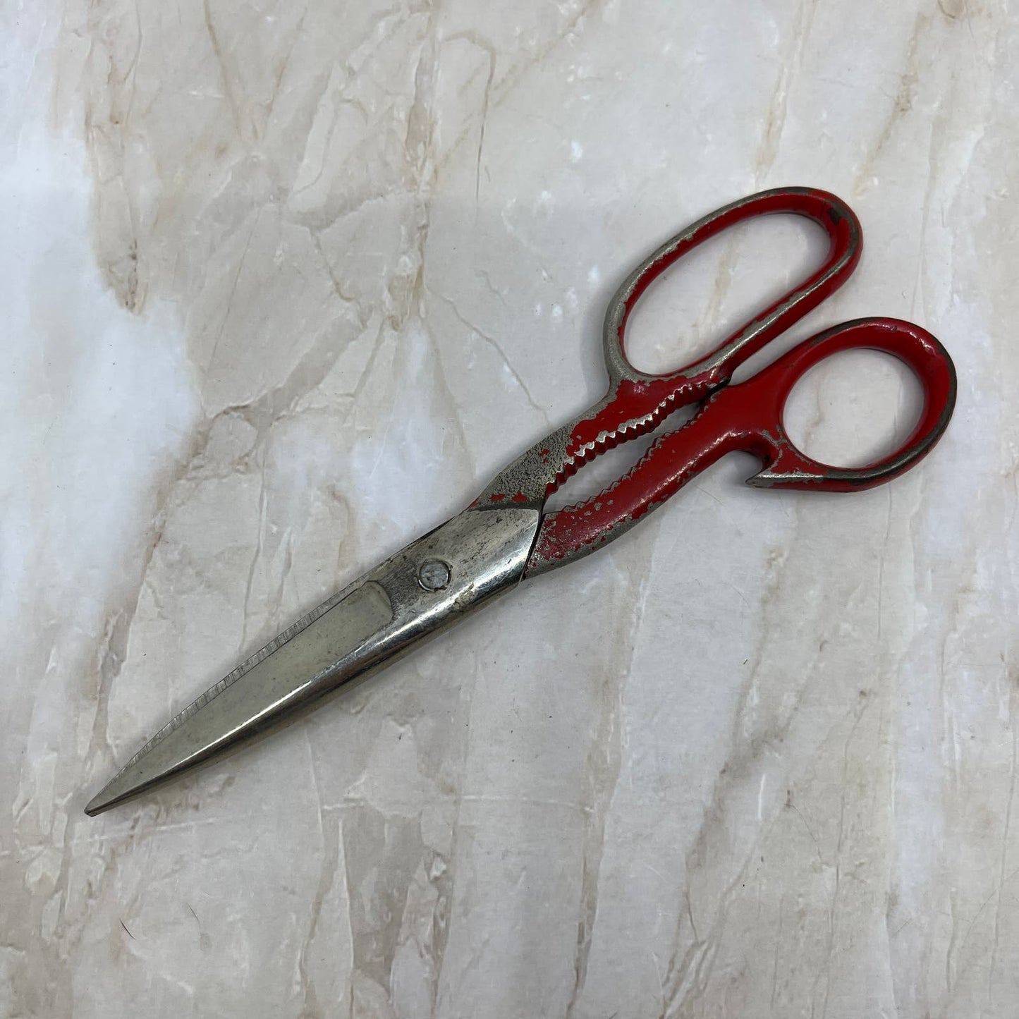 Kitchen Utility Shear Scissors Bottle Opener Cast Metal Red Handle 7.5” TE5-S2-2