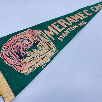 1940s Meramec Caverns Stanton Missouri Souvenir Felt Pennant 17” TF5