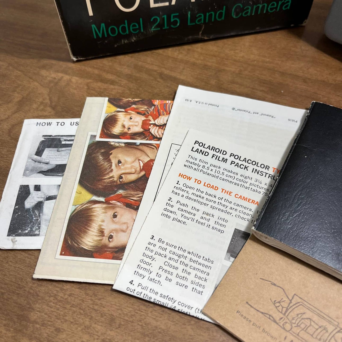 1960 Polaroid 215 Land Camera w/ ORIGINAL BOX & Inserts Instant Camera TG9