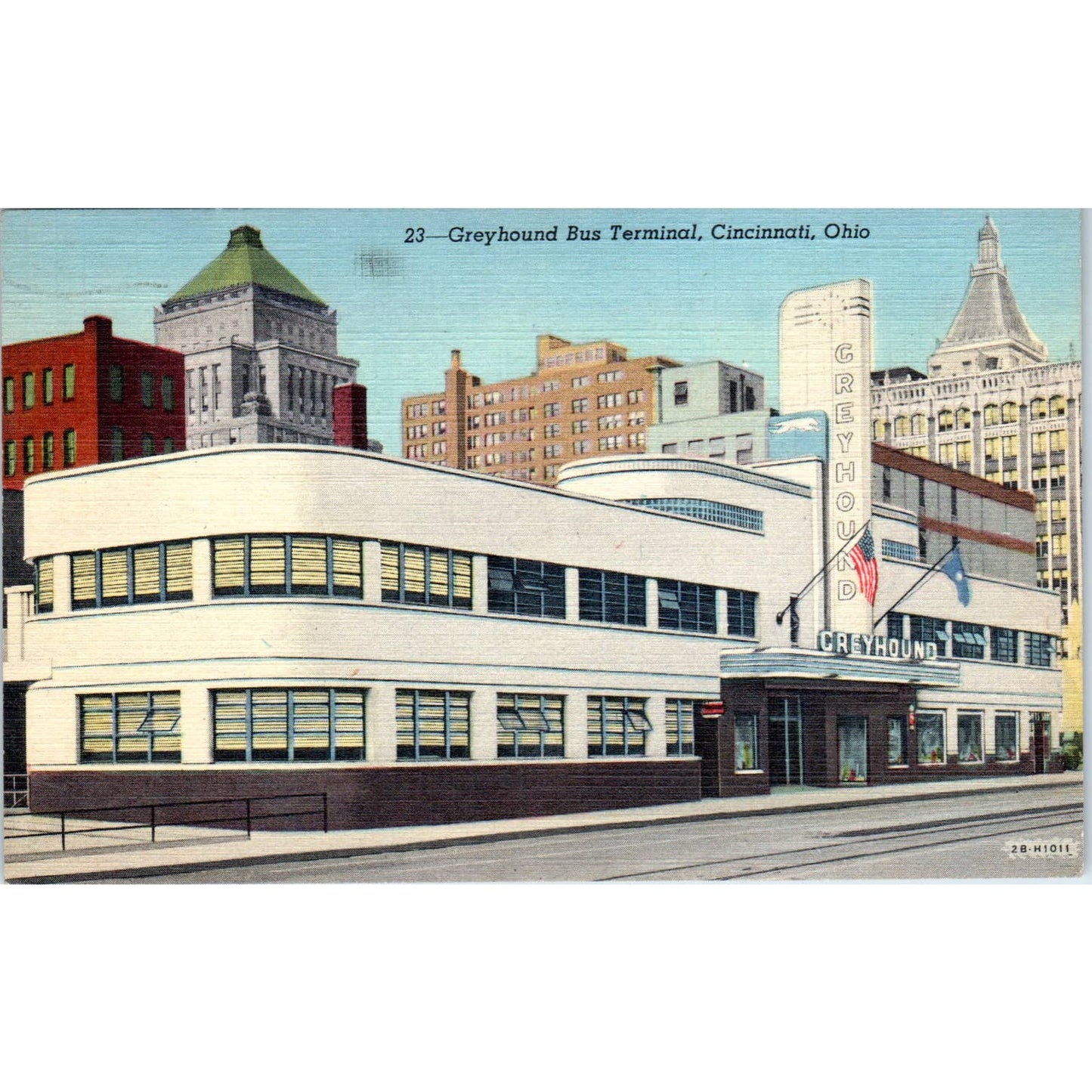 Vintage Postcard Greyhound Bus Terminal Cincinnati OH TD8-O2