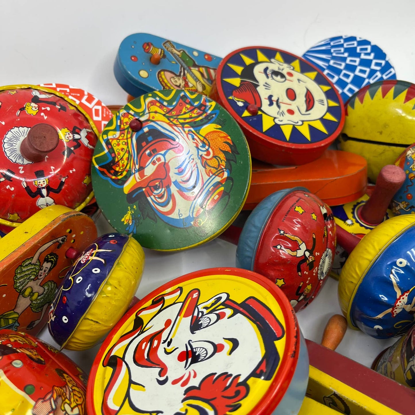 1920s HUGE LOT of 36 Noisemaker Clown Circus Litho Tin Kirchhof US Metal TH9