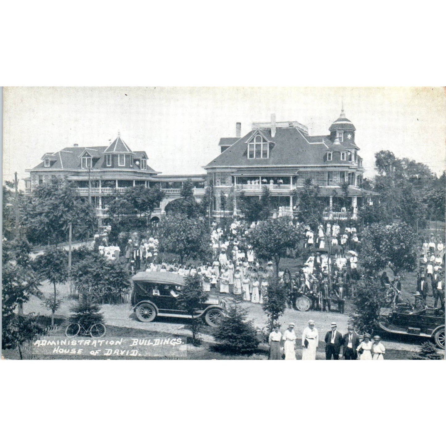 Antique Postcard Administration Building House of David Eden Springs MI TD8-O2