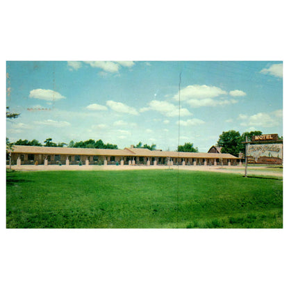 Vintage Postcard - Silver Saddle Motel Ames Iowa AD9