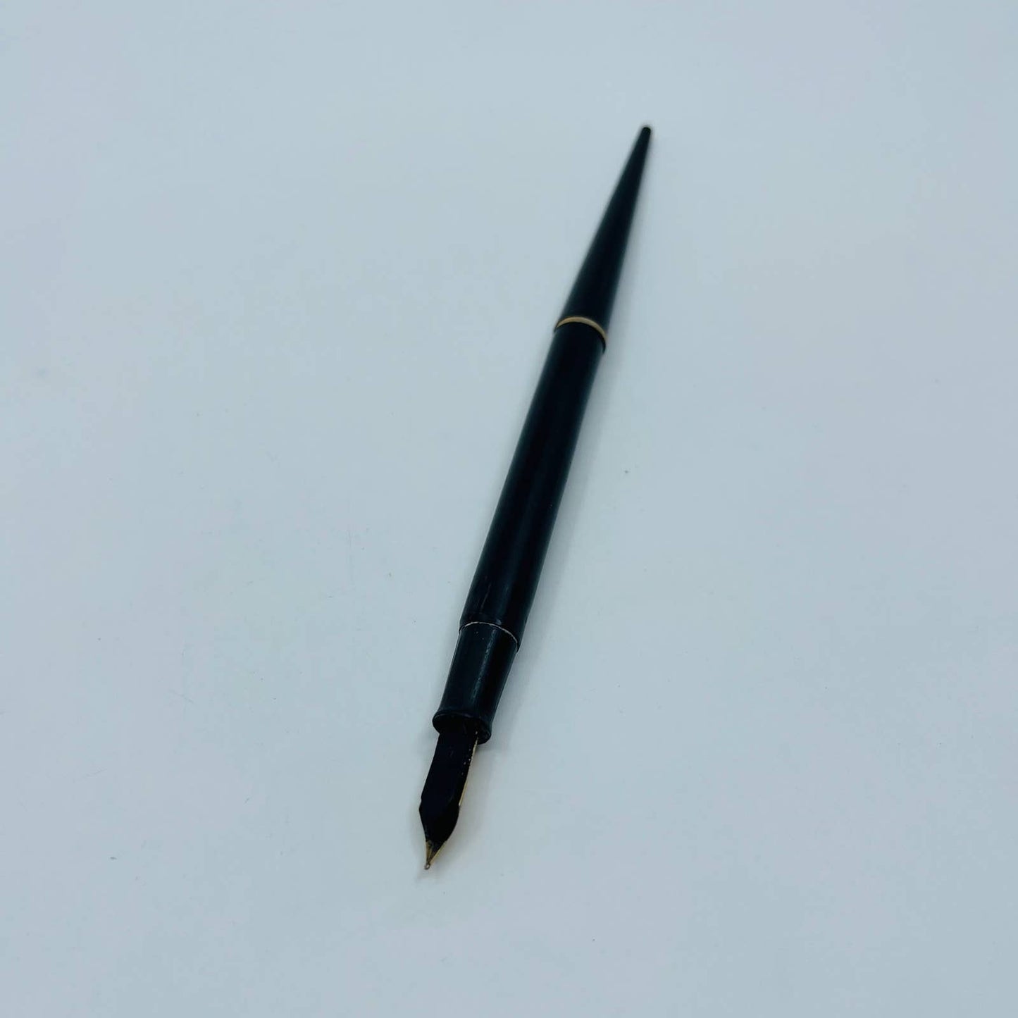 VTG Fountain Pen Black USA Everlast Medium Nib SB3
