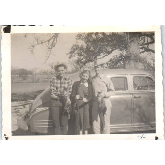 1946 Photograph Indiana Duck Hunting Crip Roake & Mary & Robert Roake 3x4" SE5