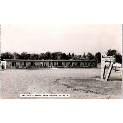 Tulloch's Motel Iron Bridge Ontario - Original Postcard TJ7-RP2