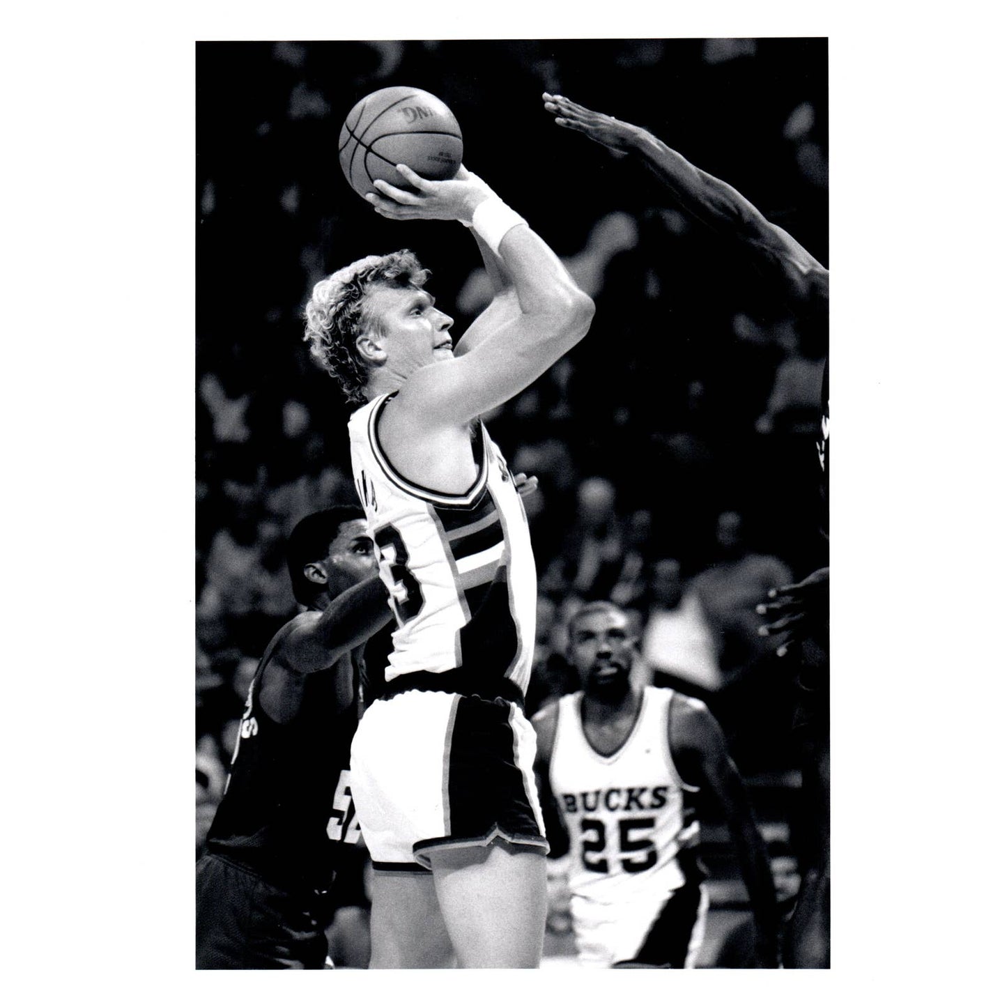 1989 Press Photo Basketball NBA Milwaukee Bucks Jack Sikma 8x10" AD3-6