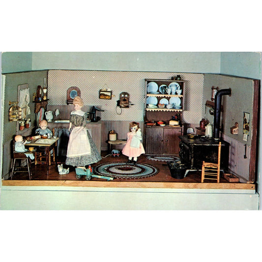 Game Lodge Doll House Mabel Gurney Collection Custer SD Original Postcard PB8