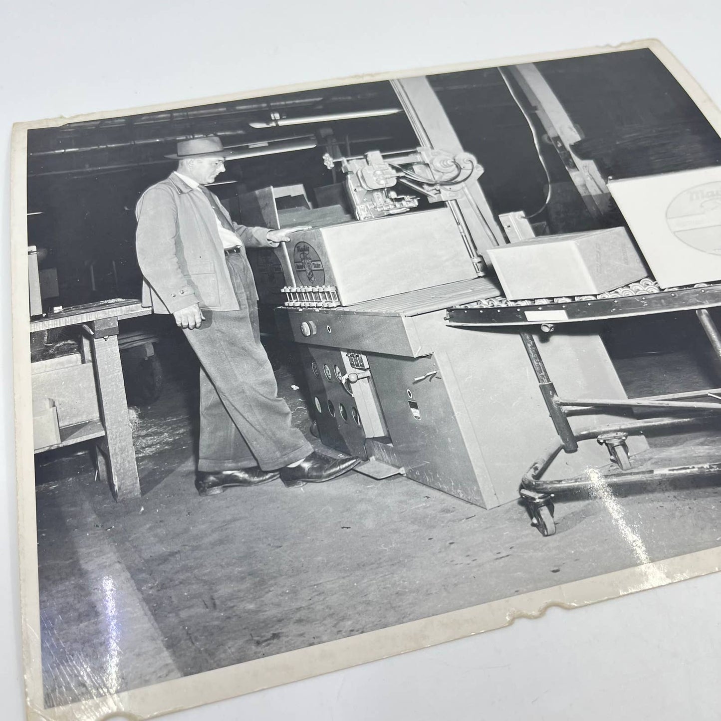 1940s Assembly Line Manufacturing Photo Maytag Washing Machines Chicago IL AA7-8