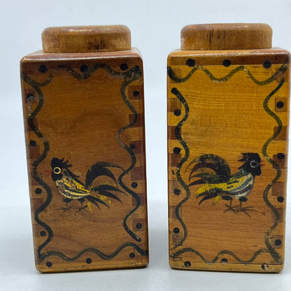 Vintage Wooden Rooster Salt and Pepper Shaker Set Woodpecker Woodware TI2