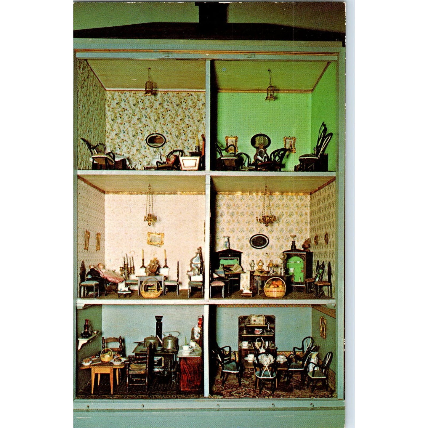 The Doll House at Raynham Hall Oyster Bay NY Original Postcard PB10