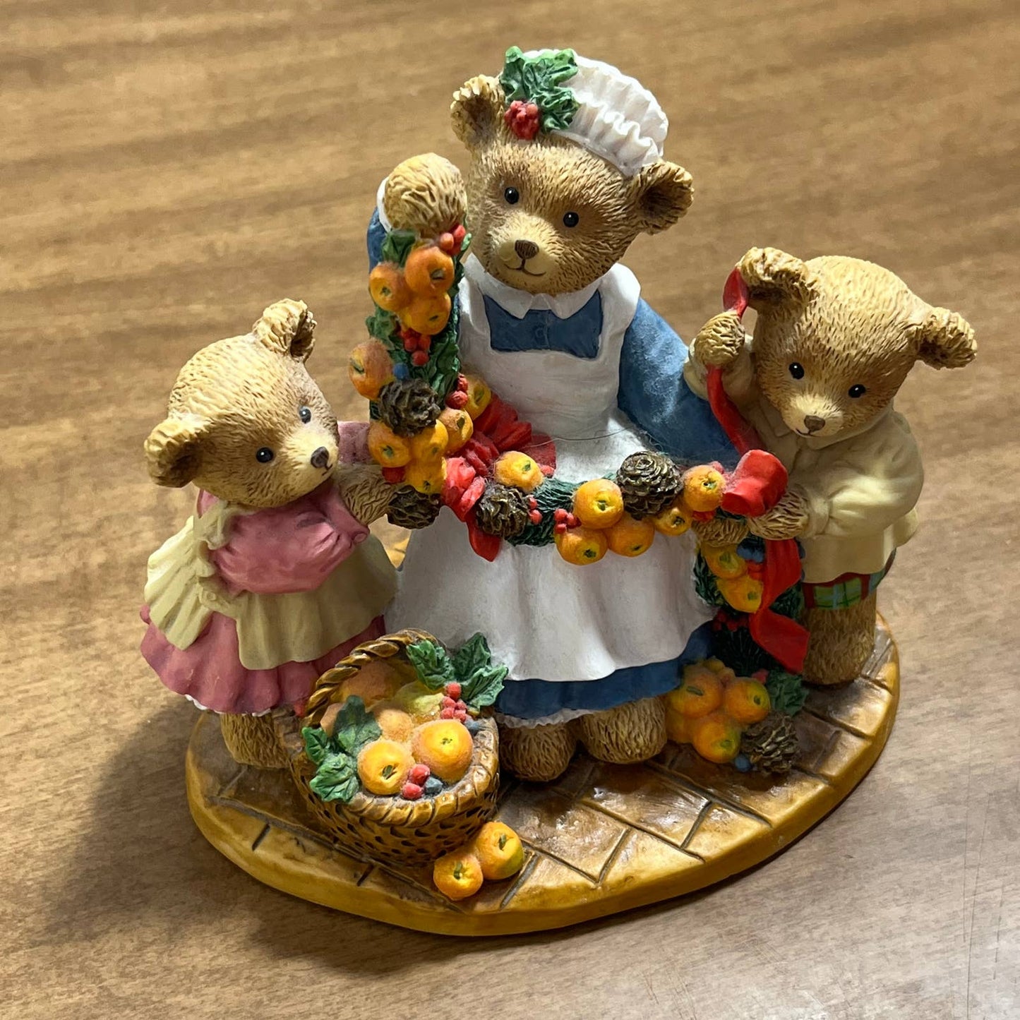 DEPARTMENT 56 UPSTAIRS DOWNSTAIRS BEARS Henry Alice Polly Christmas Garland TA2
