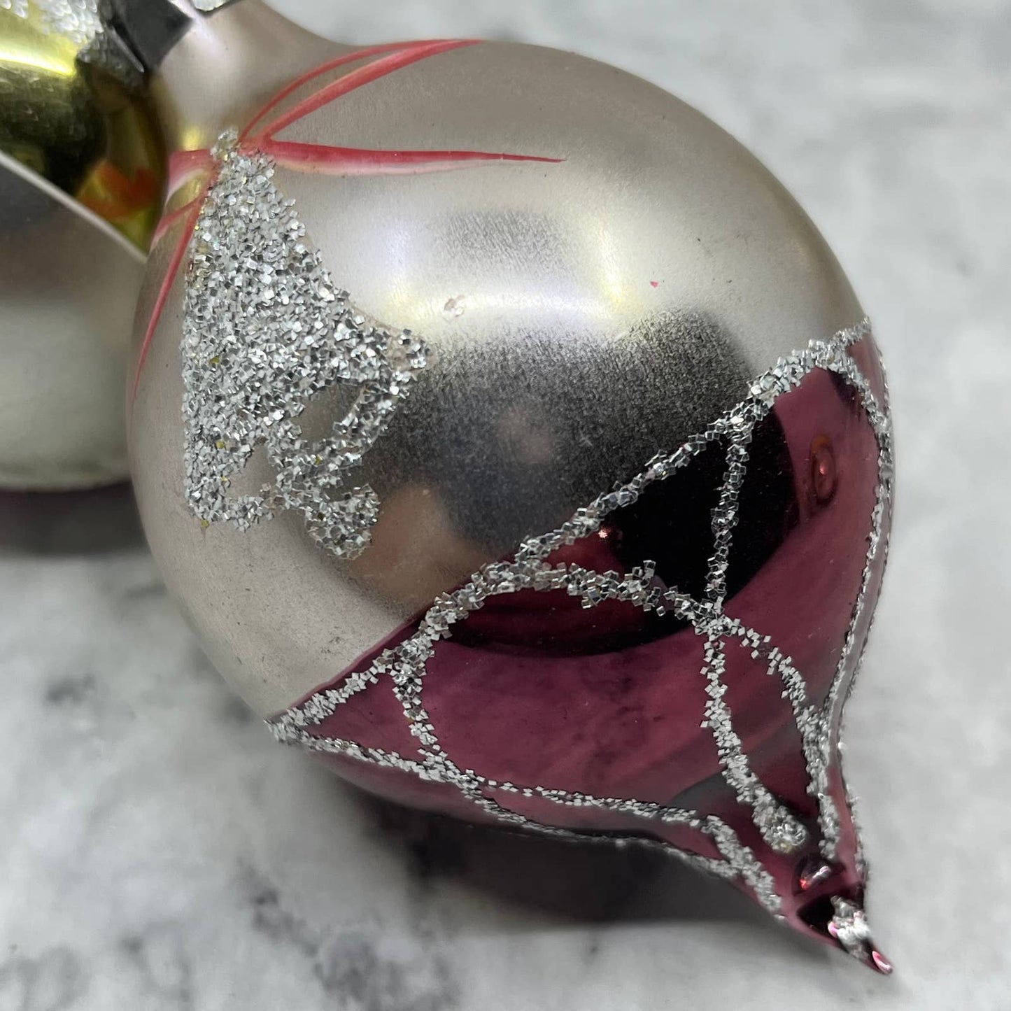 Vintage Lot of 2 Teardrop Mercury Glass Ornaments Multicilor Mica Stencil OT1