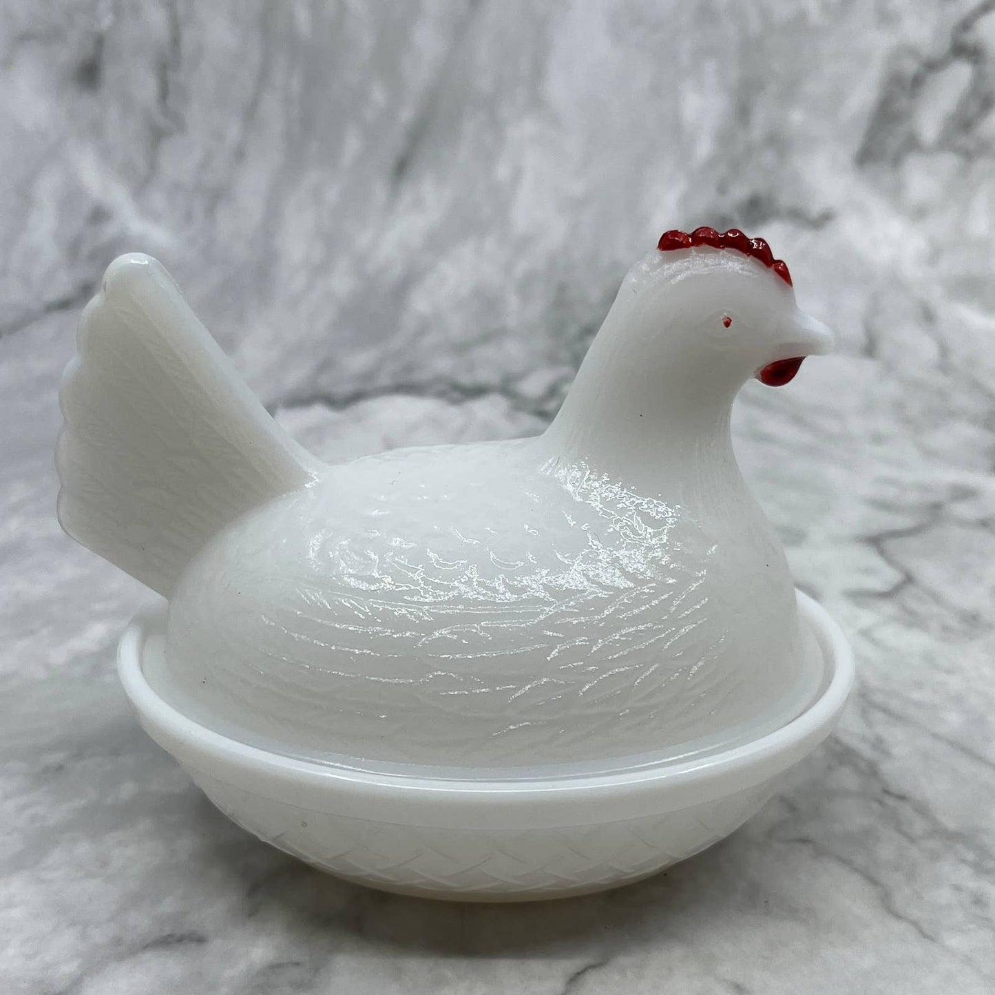 Vintage Hazel Atlas Milk Glass Red On Head Mini Nesting Hen On Nest 4.5” TH3