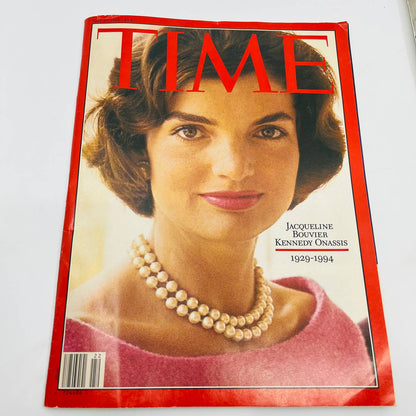 1994 Set of 2 Time & Life Magazines Commemorating Death of Jackie Kennedy TD3