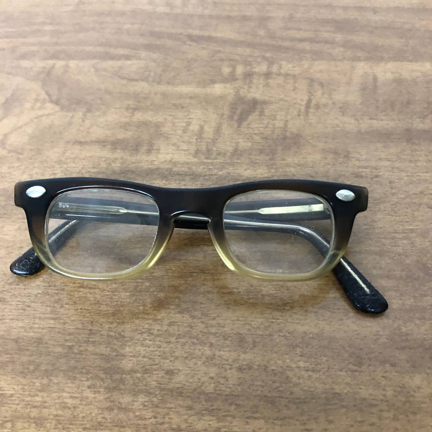 1950s American Optical Kids Horn Rimmed Glasses 5.25 w Lenticular Dog Case TH3