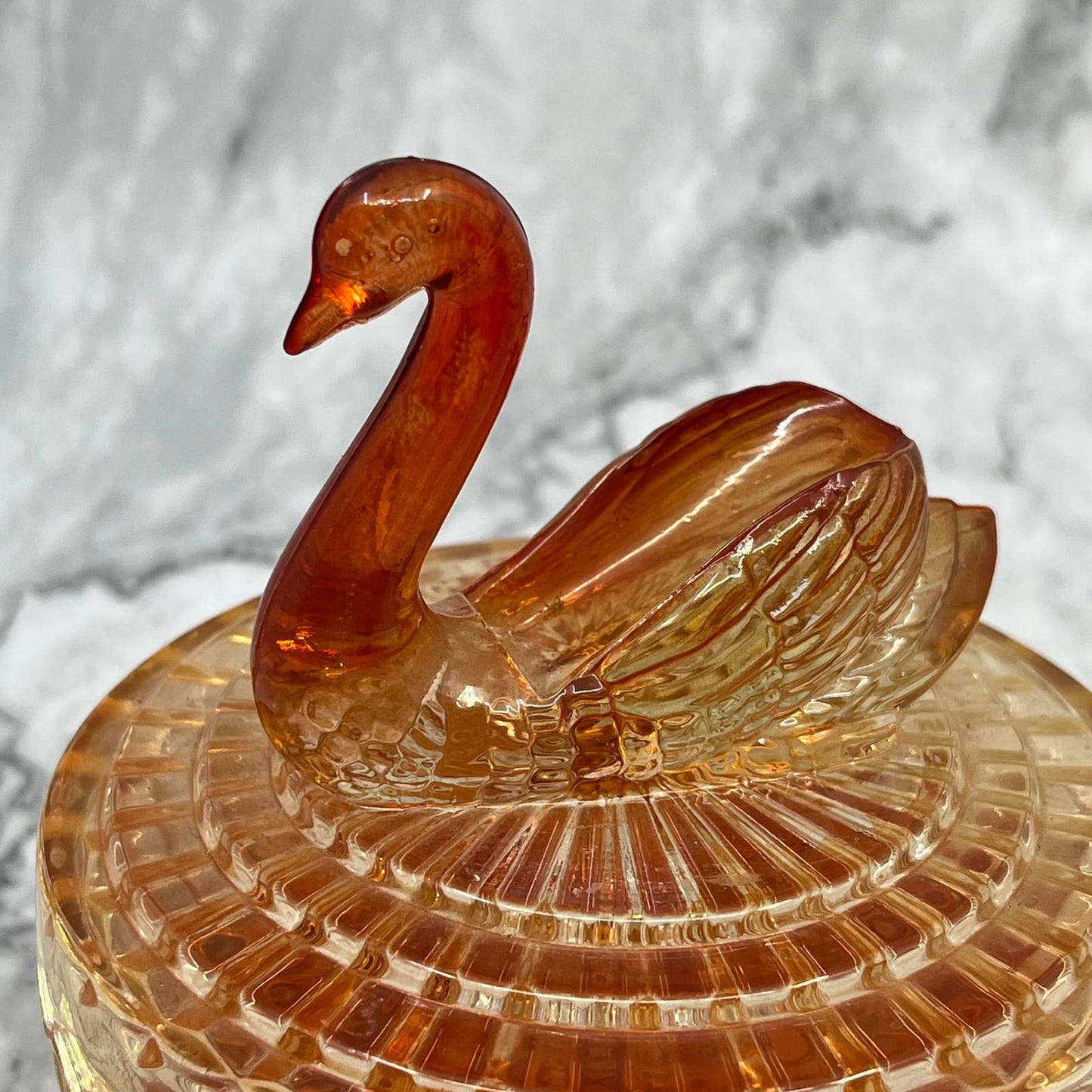 1950s Jeanette Pink Ombre Glass Swan Covered Powder Jar Dish TD6
